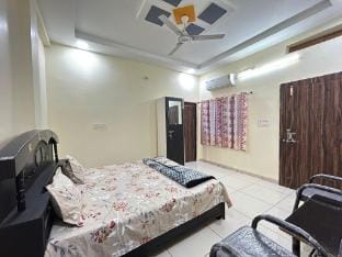 SHRI SOMAAY HOMESTAY  Vacation rental in India