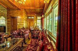 Barlow Ganj Houses Vacation rental in Uttarakhand