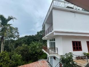 Jyothis Homestay Munnar Vacation rental in Kerala