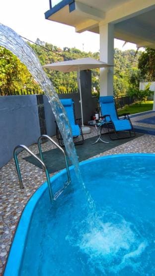 04 Bed Private Villa with a Pool Kandy Villa in Kandy