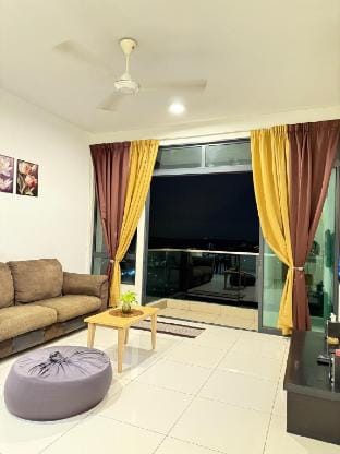 Spacious 1BR Apartment @ Bukit Jalil Vacation rental in Federal Territory of Kuala Lumpur