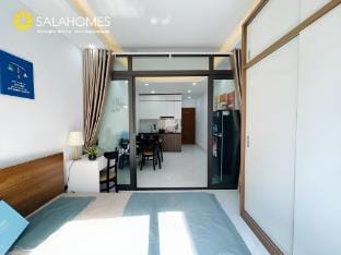 Căn hộ thoáng mát 1 ngủ 1 khách ngay Ngã Tư Sở Apartment in Laos