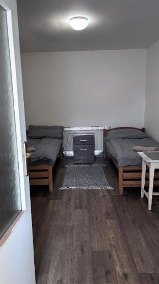 Sleep & Go Praha - západ - One-Bedroom Apartment Vacation rental in Prague
