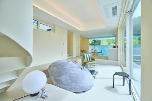 밀포레300 Bed and Breakfast in South Korea