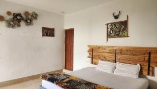 MOWGLI VILLA WITH BREAKFAST ONLY Villa in Uttarakhand