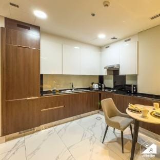 Luxury Studio | Rooftop Pool & Gym Access Vacation rental in Dubai