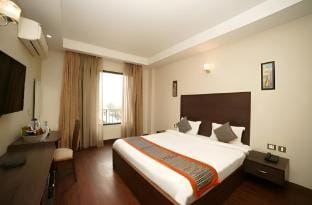CV-60 Villa Villa in Uttar Pradesh