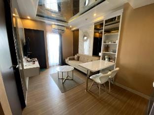 Apartment Transpark Cibubur Vacation rental in West Java