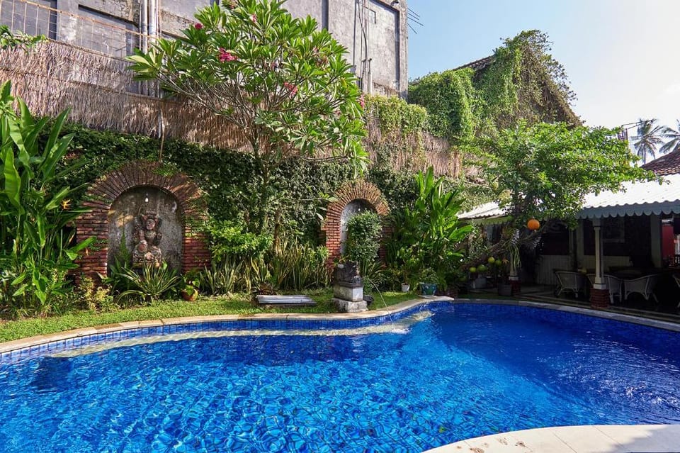 Attara Hostel Senggigi Hostel in Batu Layar