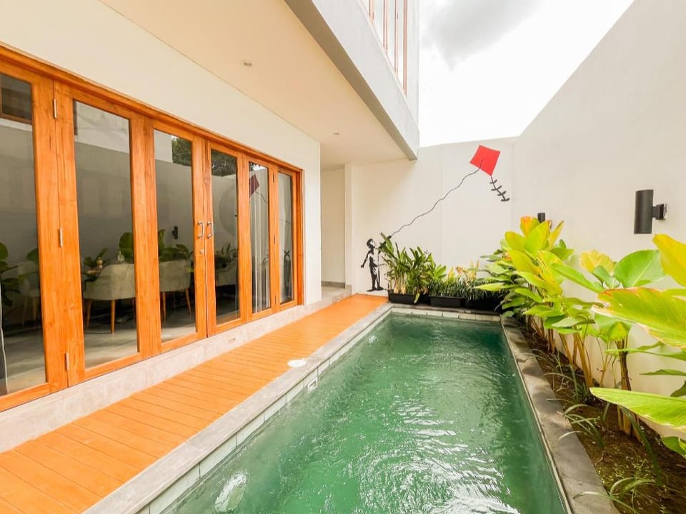 KANGIN House Sanur Hotel in Denpasar