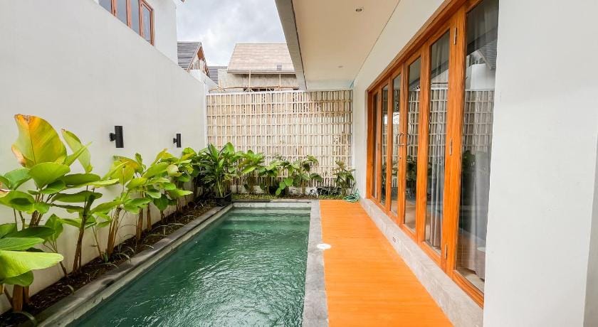 KANGIN House Sanur Hotel in Denpasar