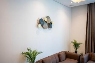 1BHK Retreat with Modern Touches Vacation rental in Dubai