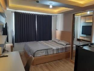 Studio Apartment near kemayoran Amethyst tower Vacation rental in Jakarta