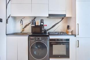 Peaceful Studio w Canal View in Business Bay Vacation rental in Dubai