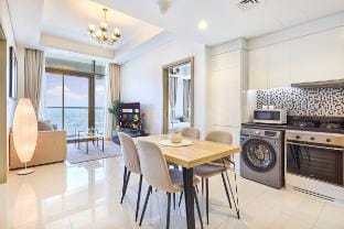 Summer Offer! 2BR with Sea View near Downtown Vacation rental in Dubai
