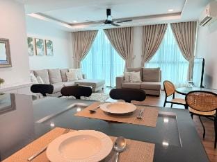 Jeff and  Ricky Homestay 144 @Vivacity Megamall Apartment in Kuching