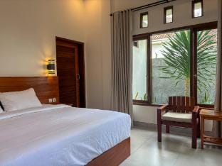SanVilla 3BR | Pool | Fast Wifi | Near Batu Bolong Vacation rental in North Kuta