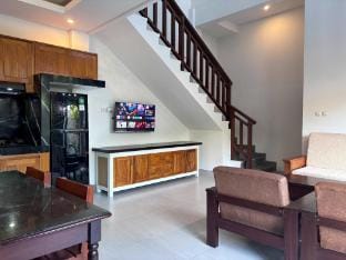 SanVilla 3BR | Pool | Fast Wifi | Near Batu Bolong Vacation rental in North Kuta