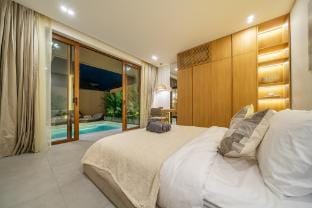 BerawaWeek4 -Berawa Hideaway •Stylish Villa w/Pool Villa in North Kuta