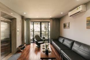 3BR Luxury/Center Old quarter/Art house/Elevator Vacation rental in Hanoi