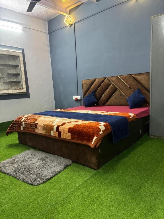 Riddhi Siddhi Hostel Hotel in Uttar Pradesh