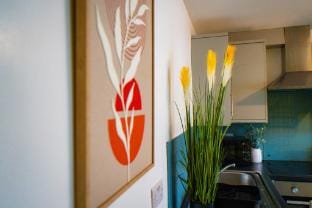 Firdaus Central Apartments Apartment in Huddersfield