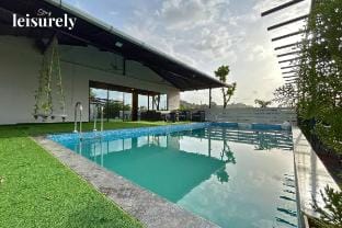 StayLeisurely The Leisure Lab 5BHK, Khopoli Villa in Maharashtra