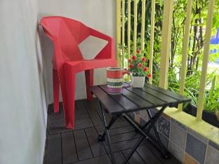 100 Luxury Studio Apartment with private balcony Vacation rental in Bangkok