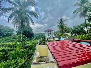 San Remigio Houses Vacation rental in Central Visayas
