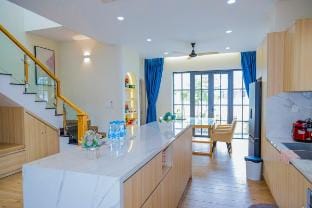 Biệt thự 4 phòng ngủ sân vườn Novaworld Phan Thiết Villa in Phan Thiet