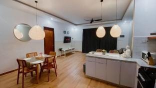 Esco Prasuci Villa Pererenan with 3 Bedrooms  Vacation rental in North Kuta