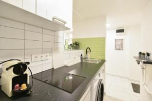 Theater District Retreat W AC by NW Apartment in Budapest