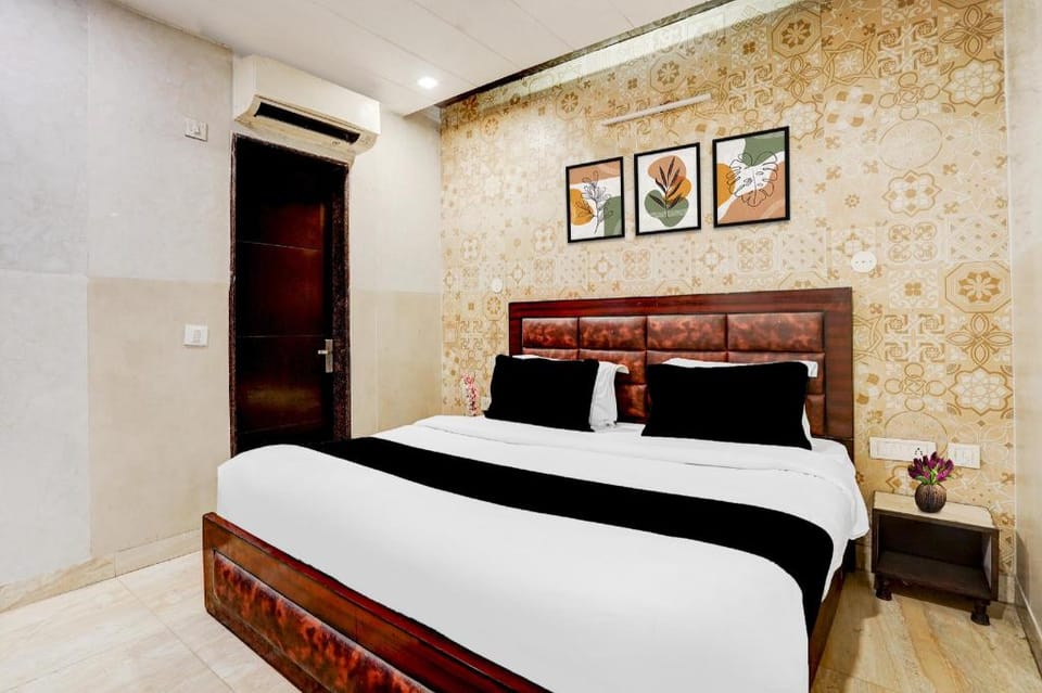 Super Collection O Kalka Ji Formerly Hotel Gera Hotel in New Delhi