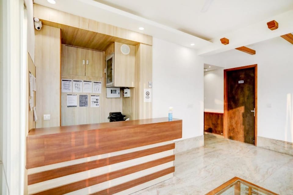 Hotel O Divy Noida Sector 50 Metro Station Hotel in Noida