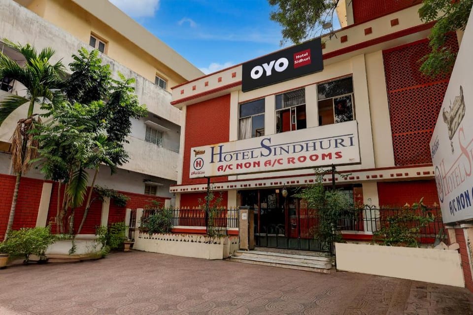 Hotel O Sindhuri Vijayawada Junction Hotel in Vijayawada