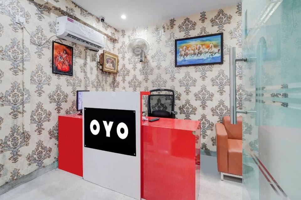 Hotel O 18 Hotel in Noida