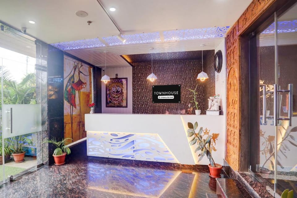 Super Townhouse Lighthouse Beach Formerly Neel Sagar Hotel in Puri