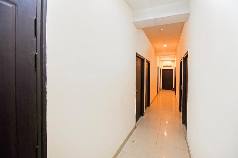 FabHotel Insight Inn Hotel in Lucknow