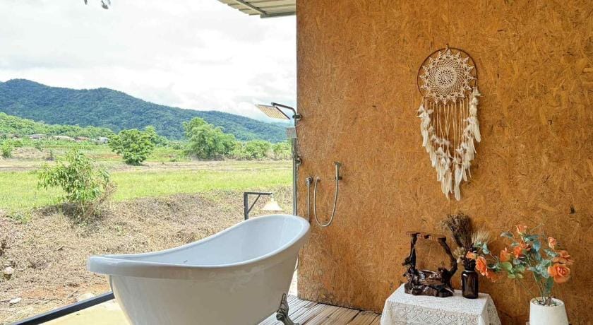 Pua The Moon - ปัวเดอะมูน Resort in Laos
