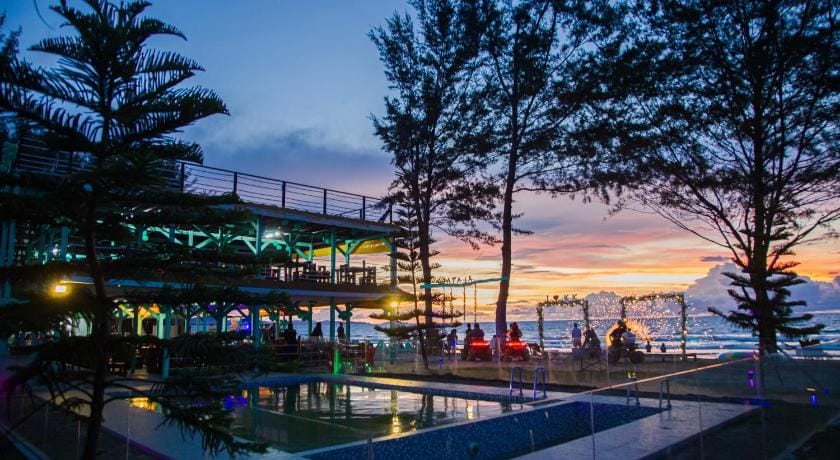 ALAYA BEACH CLUB Hotel in Kota Kinabalu