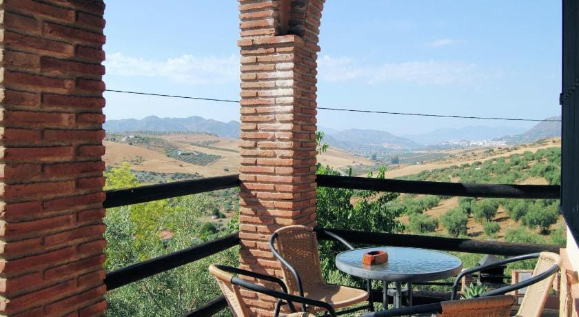 Peaceful Retreat in Alora for Families and Friends Villa in Valle del Guadalhorce