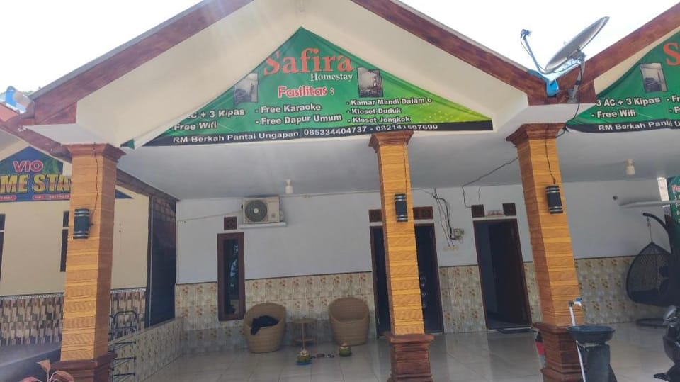 SAFIRA homestay Hotel in East Java