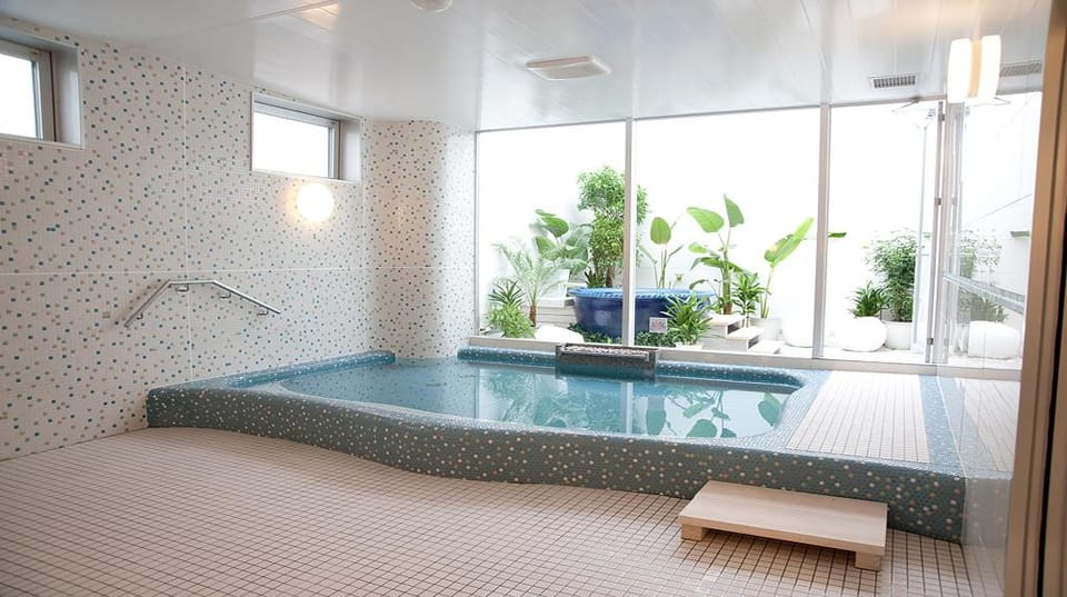 QuintessaHotel Fukuokawatanabedouri Comic&Books Hotel in Fukuoka