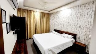 Premium 1BHK Retreat | The Happy Hermit Apartment in Puri