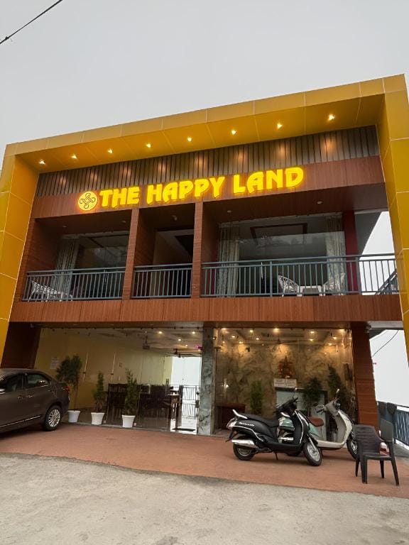 The Happy Land Hotel in Uttarakhand