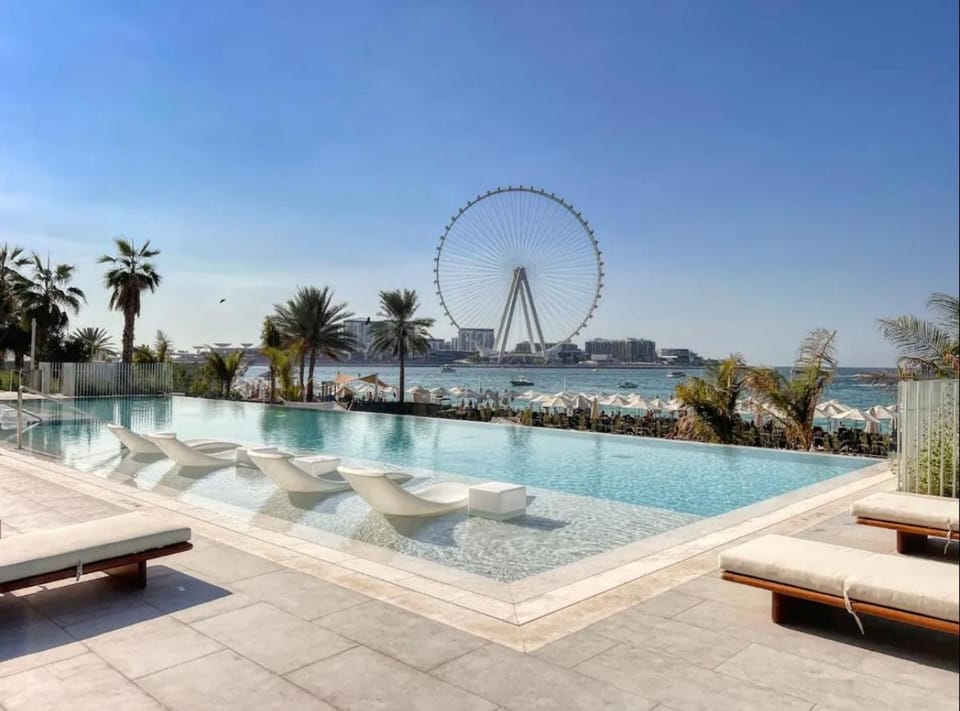 La Vie Beach front JBR apartment by Happy Season Apartment in Dubai