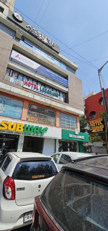 Hotel Lee Grand Hotel in Ahmedabad