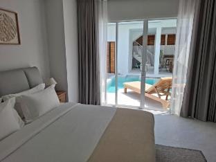 Villa Tranquil Rawai - 4 Bed private pool Villa Vacation rental in Rawai