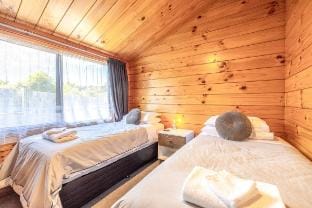 Hartlock in Onetangi - Our Island Vacation rental in Auckland Region