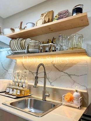 Aesthetic Cozy Stay with PS4, Netflix  Coffee Nook - Elena Suites Staycation Apartment in Quezon City